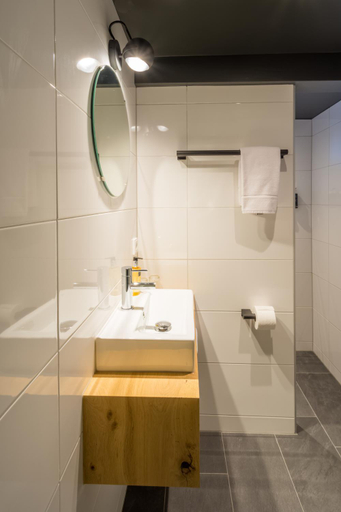 Bathroom 3, LUDIEK eten en slapen, Westerveld