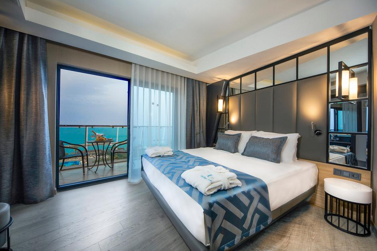 Bedroom 3, Long Beach Resort & Spa Deluxe - Ultra All Inclusive, Alanya