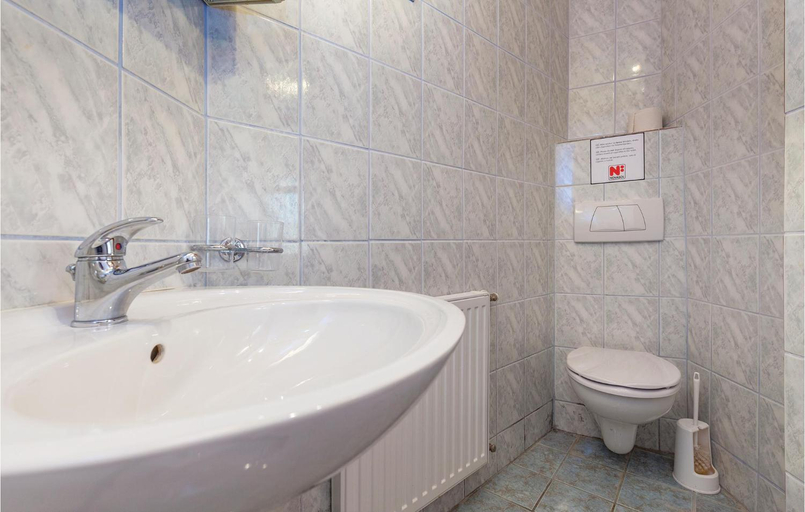 Bathroom 2, Beach Front Apartment In Crikvenica With Wifi, Crikvenica