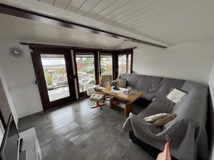 Others 4, frisch renoviertes Ferienhaus in Meschede-Hennesee, Hochsauerlandkreis