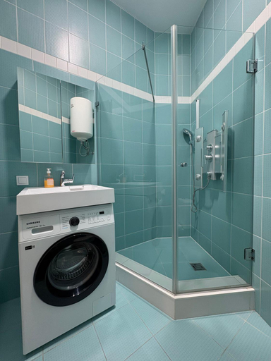 Bathroom 2, Arcadia Gold, Odes'ka
