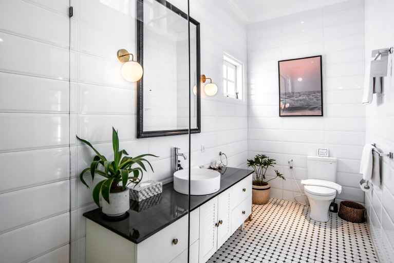Bathroom 2, The Beach House at Berawa Canggu, Badung