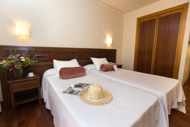 Bedroom 3, Hotel Garelos, A Coruña