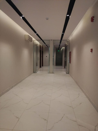 Others 4, Skn Altaraf, Riyadh