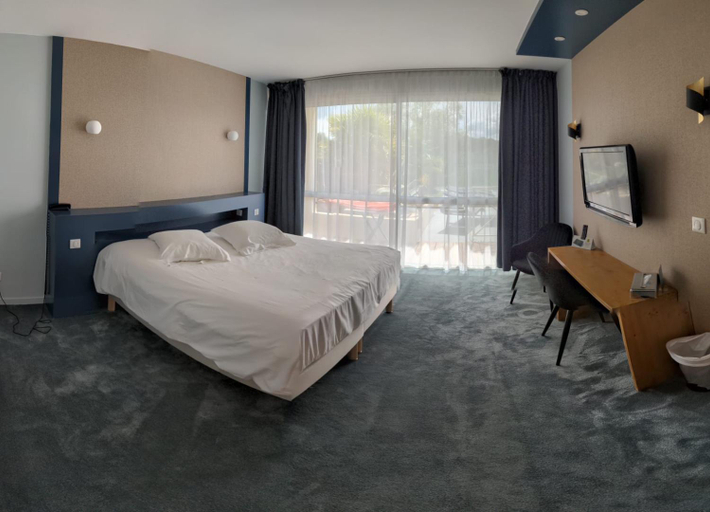 Bedroom 4, Les Jardins du Lac, Charente-Maritime