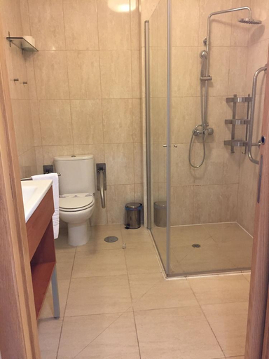 Bathroom 4, APOLO, Vila Real de Santo António