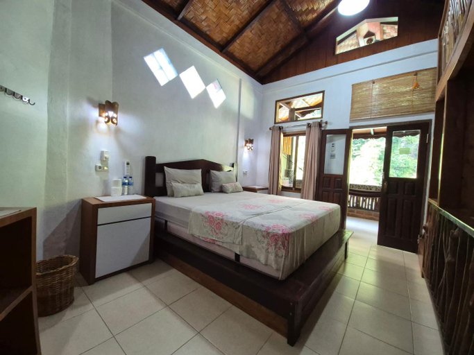 Bedroom 3, Sam's Bungalows And Treks, Langkat