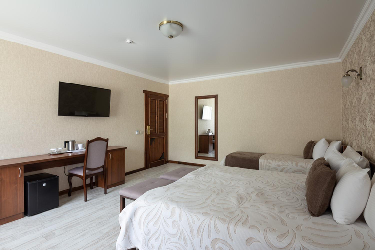 Bedroom, Carparosa Hotel, Iaremchans'ka