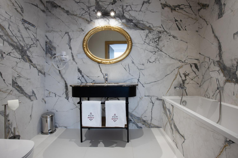 Bathroom 5, Hotel Beskid Balneo Medical Resort & SPA, Nowy Sącz