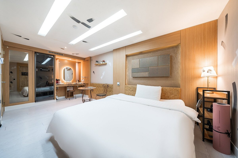 Bedroom 3, Friendly DH Naissance Hotel, Seongbuk
