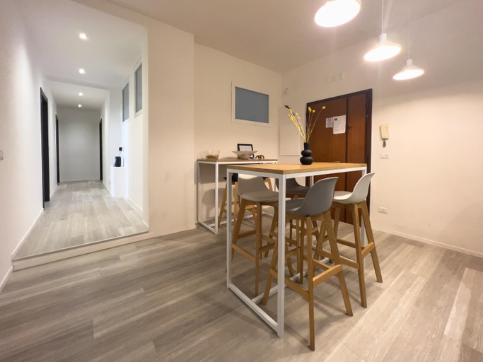 Others 4, b&b boutique four rooms bari, Bari