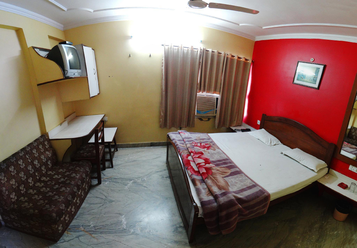 Bedroom 2, Hotel Vishnu Villas, Bhopal
