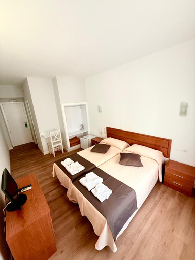 Bedroom 2, Hotel Costa De La Luz, Huelva