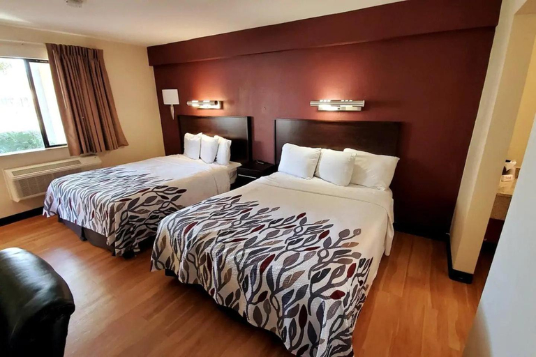 Others 4, Sacramento Inn & Suites, Sacramento