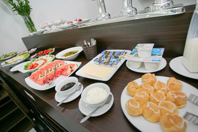 Food & Drinks 5, New Century Hotel, Cầu Giấy
