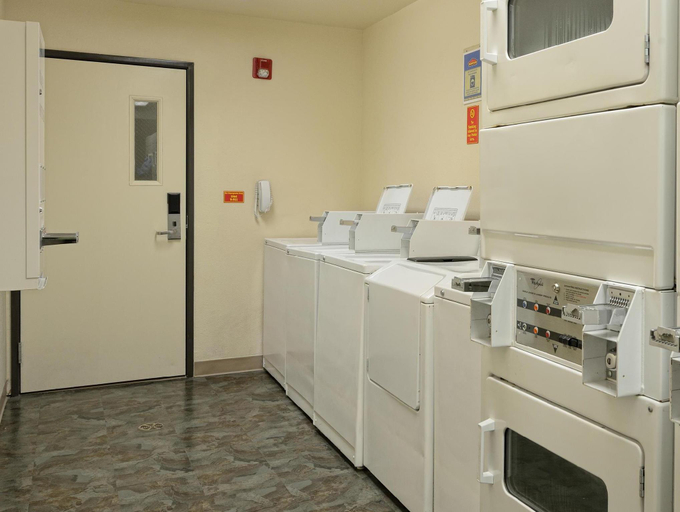 Others 5, WoodSpring Suites El Paso, El Paso