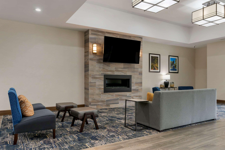 Public Area, Comfort Suites Paducah Mall Area, McCracken