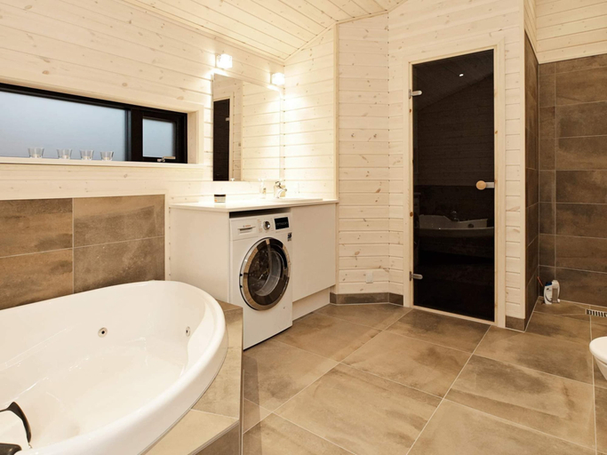 Bathroom 3, 5 Star Holiday Home in Hals, Aalborg