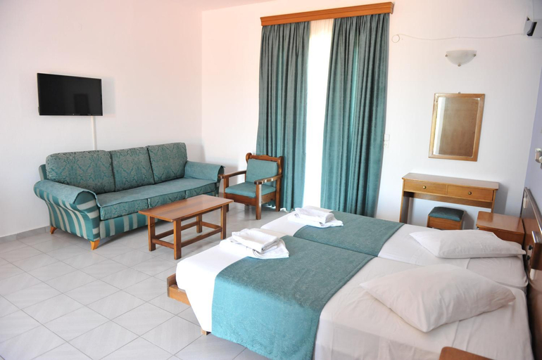 Bedroom 3, Hotel Maritime, South Aegean