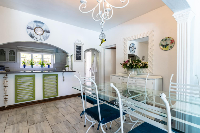 Others 2, Ocean Blue Suite - Villa Roc Guesthouse, Pet Friendly, iLembe