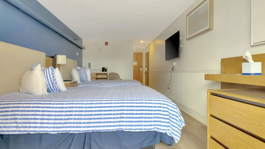 Bedroom 2, Harborline Hotel, Knox