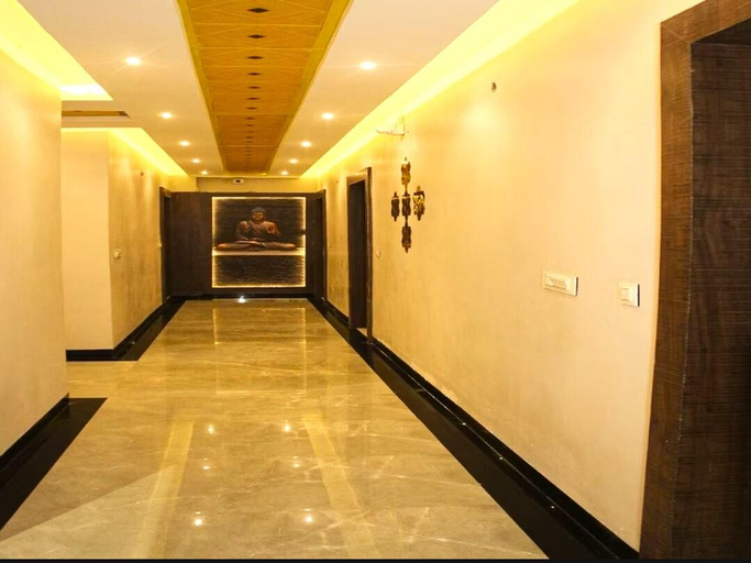 Others 3, Hotel Relax, Bhopal