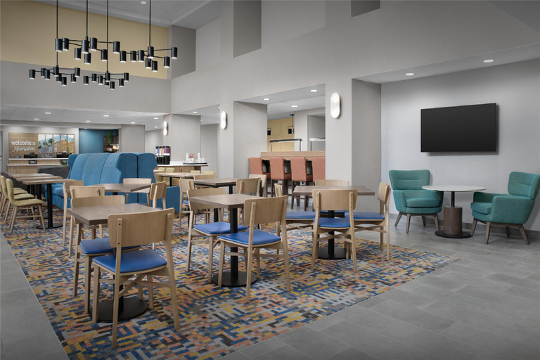 Food & Drinks 5, Hampton Inn & Suites Laurel, Jones