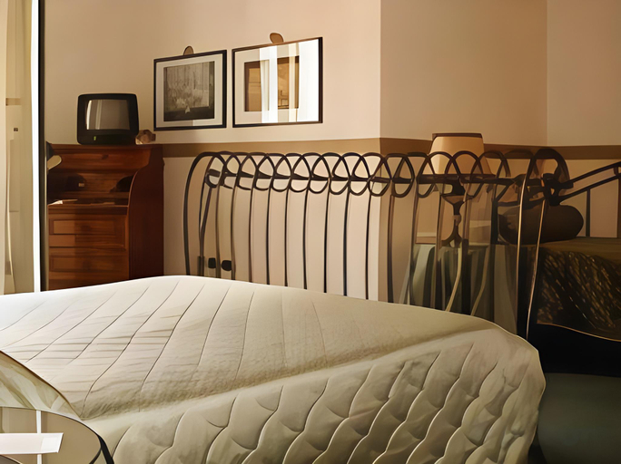 Bedroom 3, Hotel Argentina Curtatone, Florence