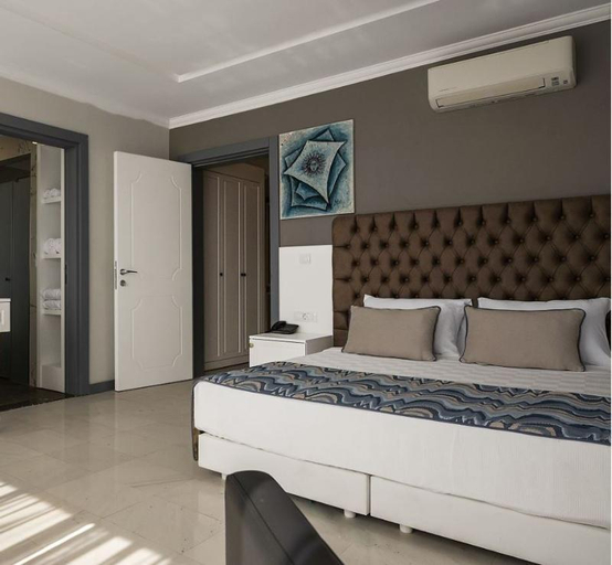 Bedroom 3, Blue Marlin Deluxe Spa Resort, Alanya