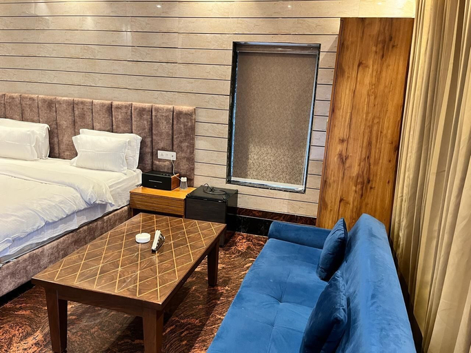 Bedroom 2, JJK AT STAY HOME, Dehradun