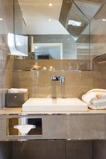 Bathroom 4, Romantik Berghotel Astenkrone, Hochsauerlandkreis