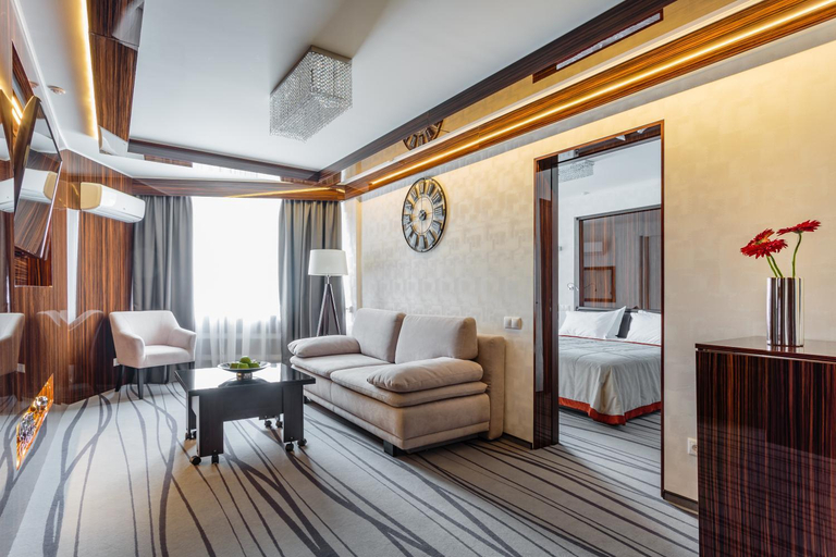 Bedroom 4, Tourist Hotel Complex, Dniprovs'kyi