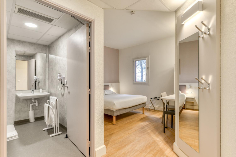 Bedroom 2, ACE Hotel Travel Fabregues - A9 Montpellier Sud, Hérault