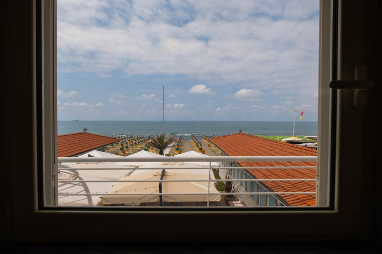 Others 4, Bagno Lunezia, Massa Carrara