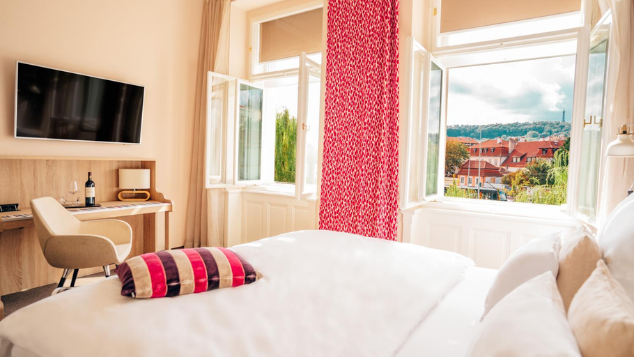 Bedroom 2, Boutique Hotel Klarov Prague, Praha 6