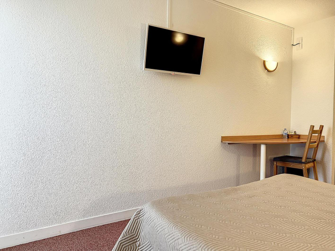 Others 1, ValHotel - Hotel-Residence Chateaufort, Yvelines