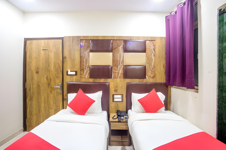 Bedroom 3, Hotel Doller Inn, Delhi