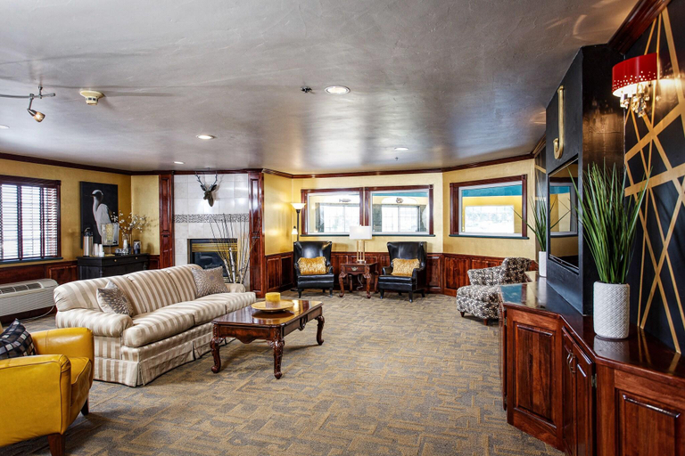 Public Area 3, Hotel J Green Bay, Brown