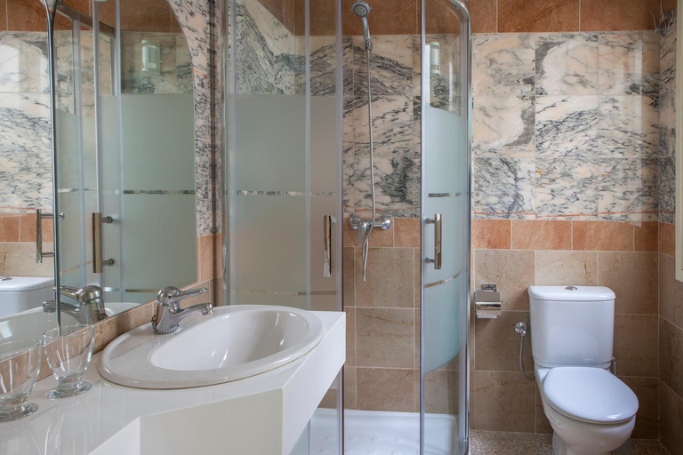 Bathroom 3, Hotel Agora, Girona