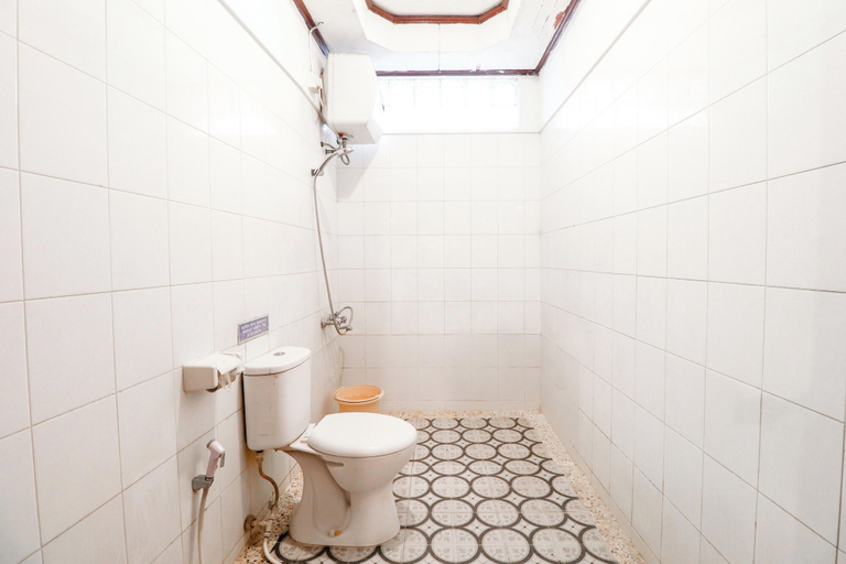 Bathroom 5, Hotel Limaran 1, Yogyakarta