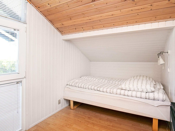 Bedroom 4, 4 Star Holiday Home in Lokken, Hjørring