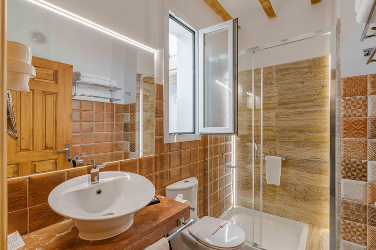 Bathroom 2, Hotel Boutique Arte y Descanso, Ciudad Real