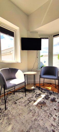 Others 3, Catherine's Place by the sea