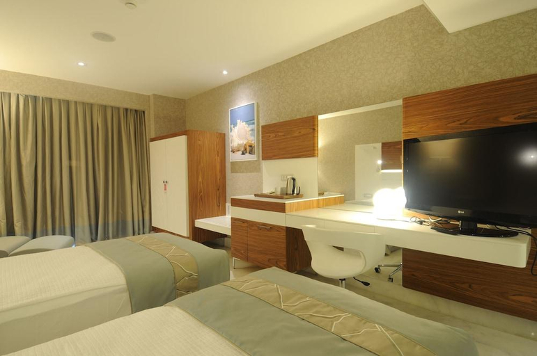 Bedroom 2, Gold Island Hotel, Alanya