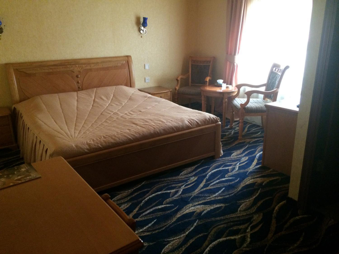 Bedroom 3, Nairi Hotel
