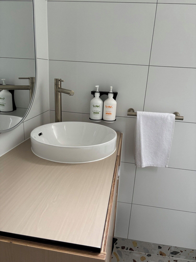Bathroom 3, Wilsons Promontory Motel, South Gippsland - East