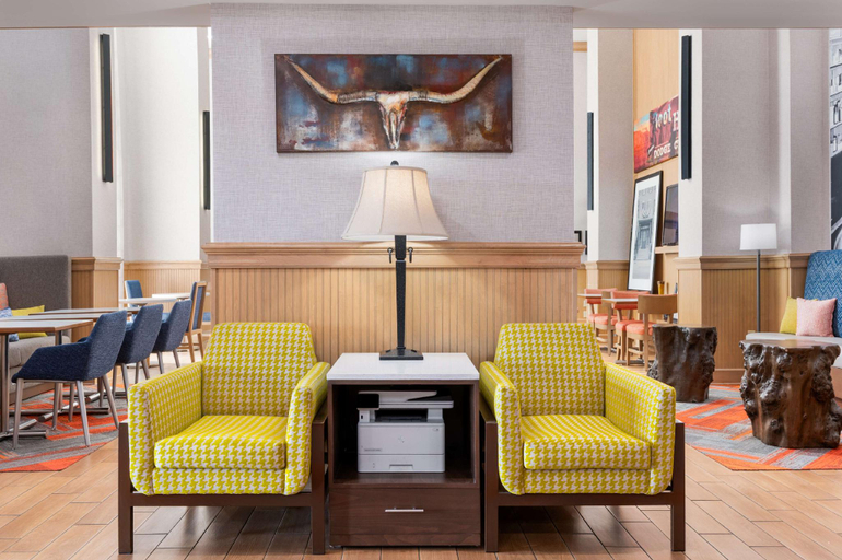 Public Area 2, Hampton Inn & Suites Dodge City, Ford