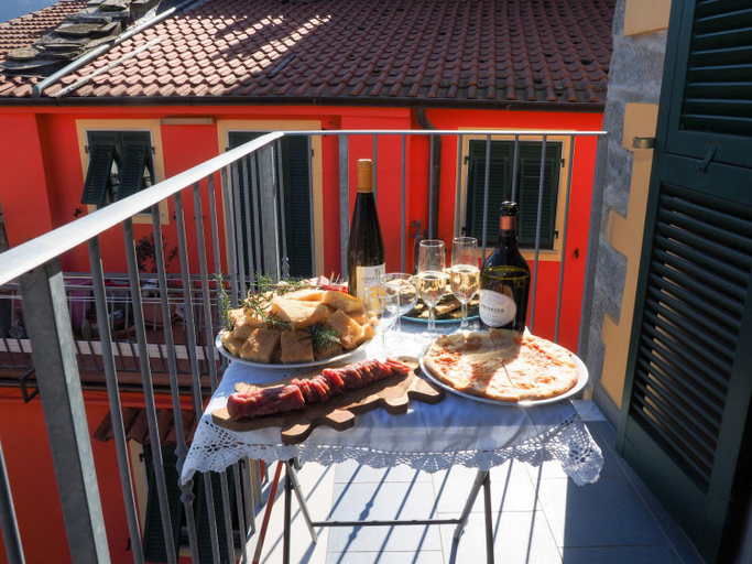 Food & Drinks 5, Pietra Di Mare, La Spezia