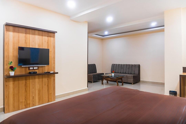 Bedroom 2, Geet Kavya Inn, Bhopal