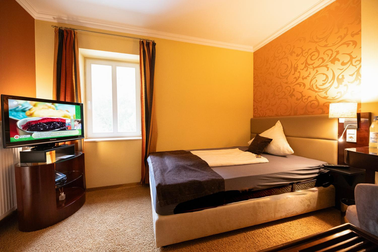 Bedroom 3, Hotel Sonnenhof, Merzig-Wadern